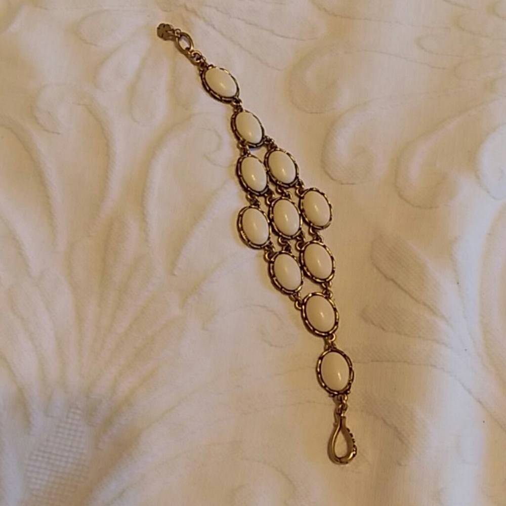 LB Clasp Bracelet